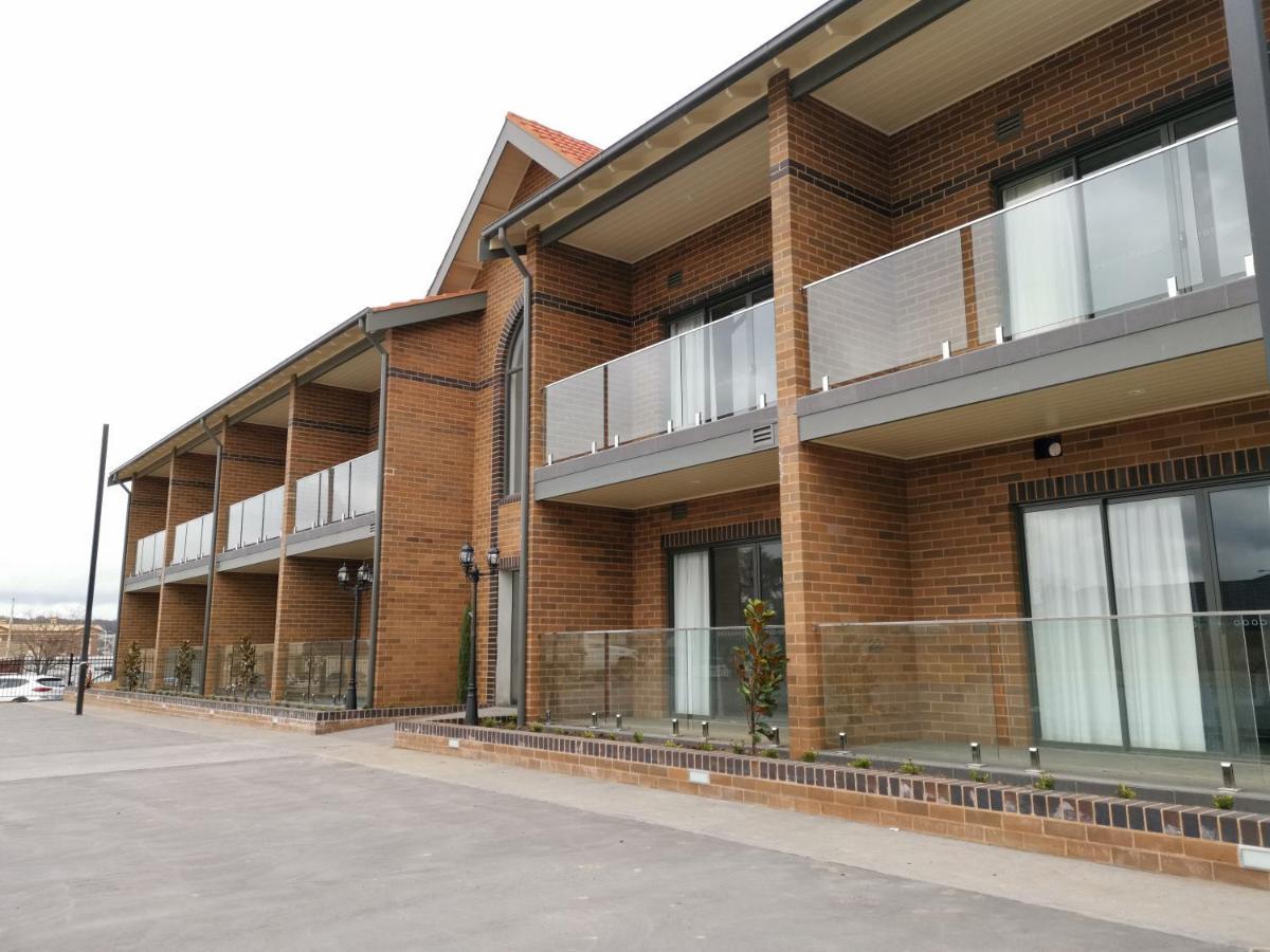 The Abbey Motel Goulburn Exterior photo